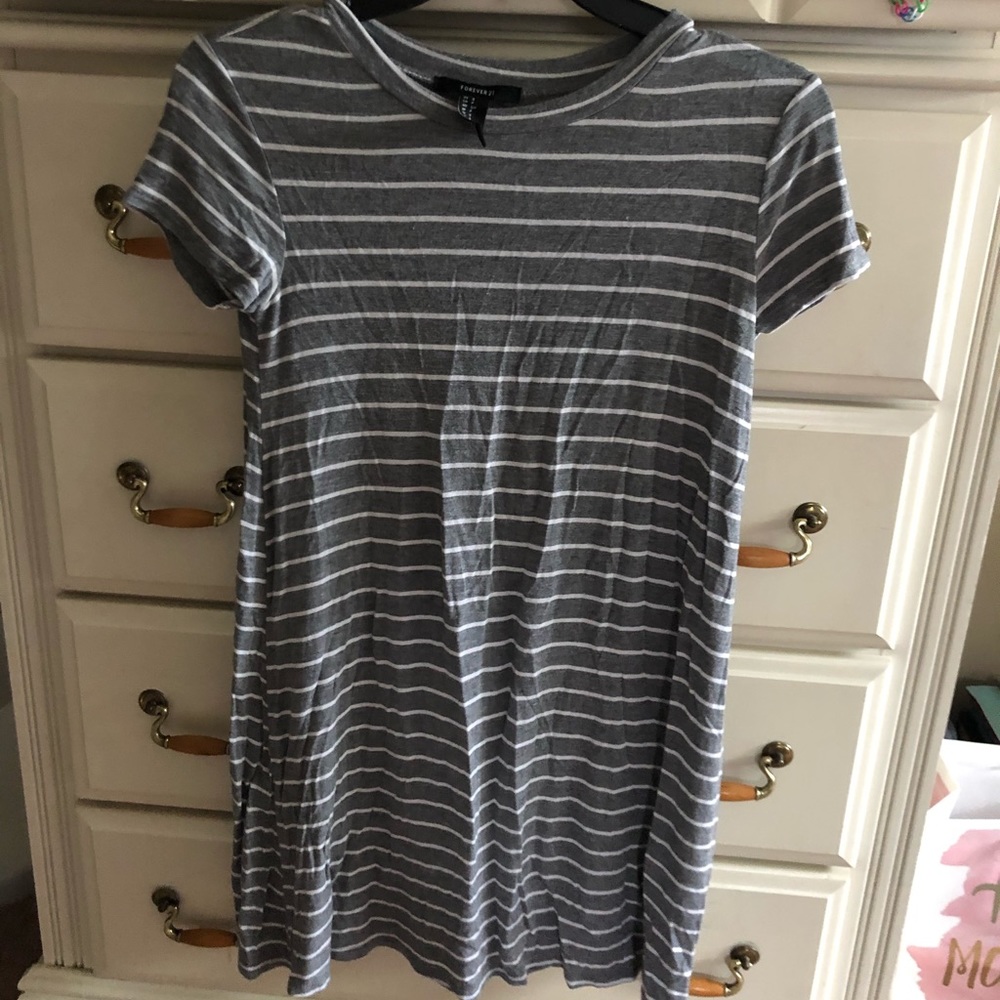 t-shirt dress